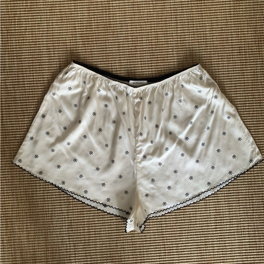 Doen Marilyn Silk Embroidered Trim Pull On Elastic Waist Shorts Sea Salt Cream